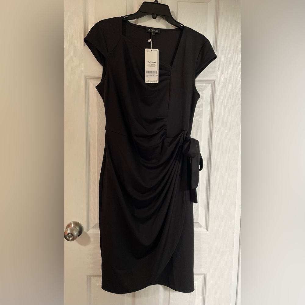 🌸NEW Liyinxi Black Midi Dress with Side Tie